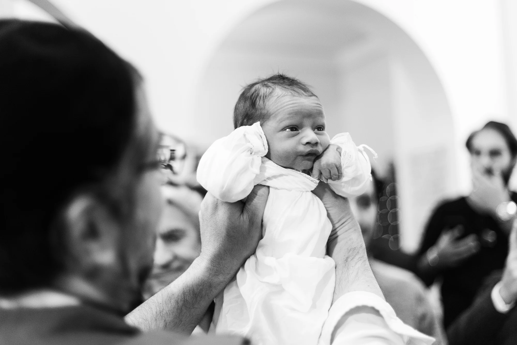 Le regard curieux de bébé